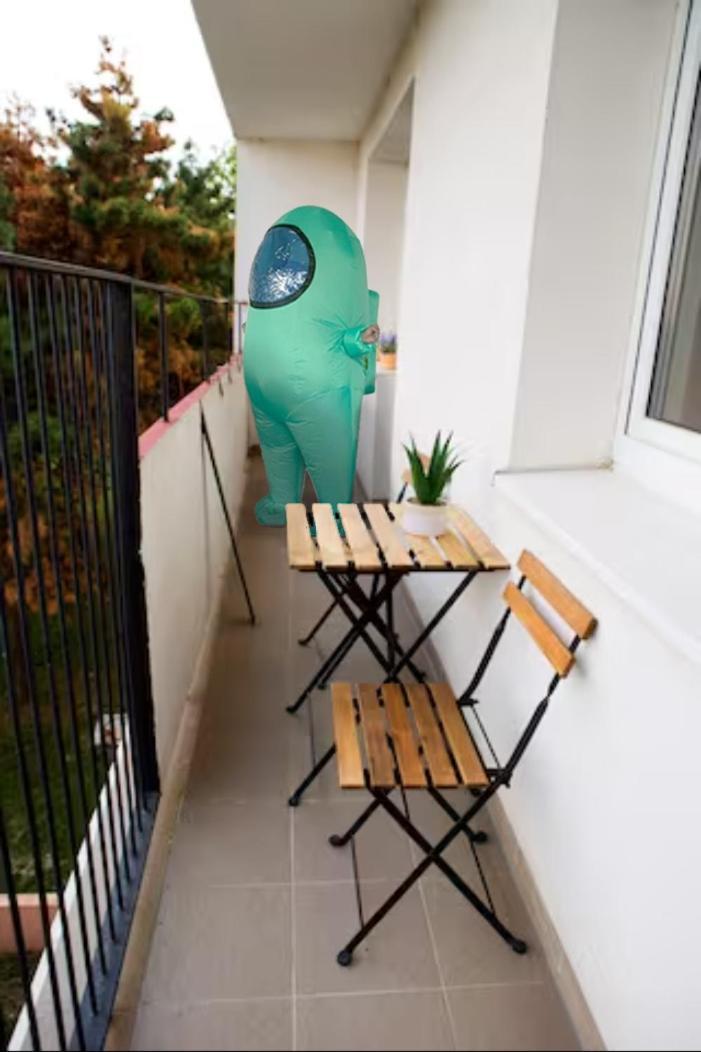 New Colorful Apartment With Big Balcony براتسيلافا المظهر الخارجي الصورة